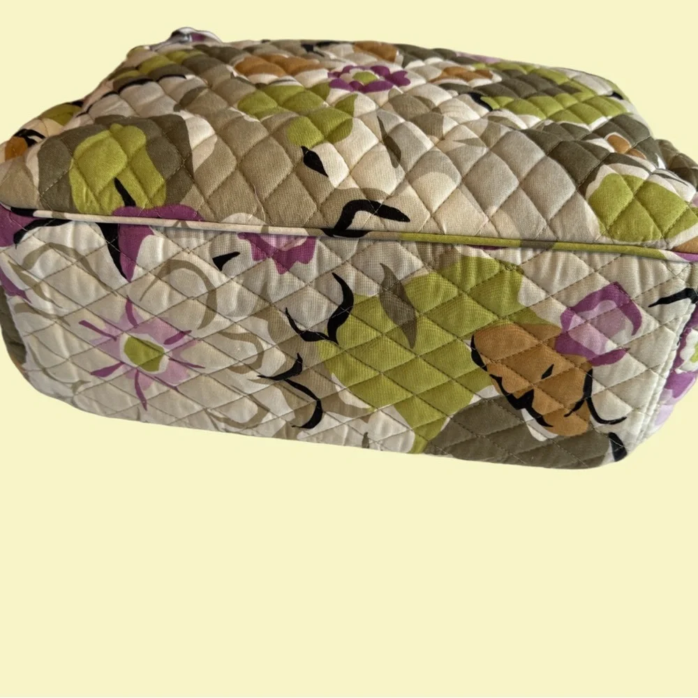Vera Bradley Messenger Baby Bag Portobello Road Floral